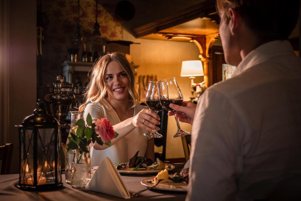 Piena Muiza - Berghof Hotel & Spa Sieksate Eksteriør bilde