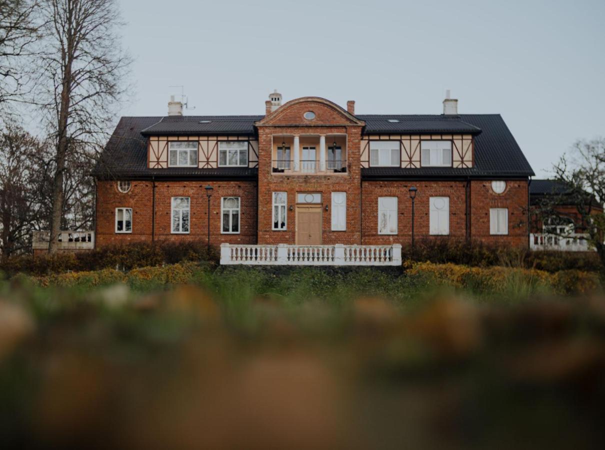 Piena Muiza - Berghof Hotel & Spa Sieksate Eksteriør bilde