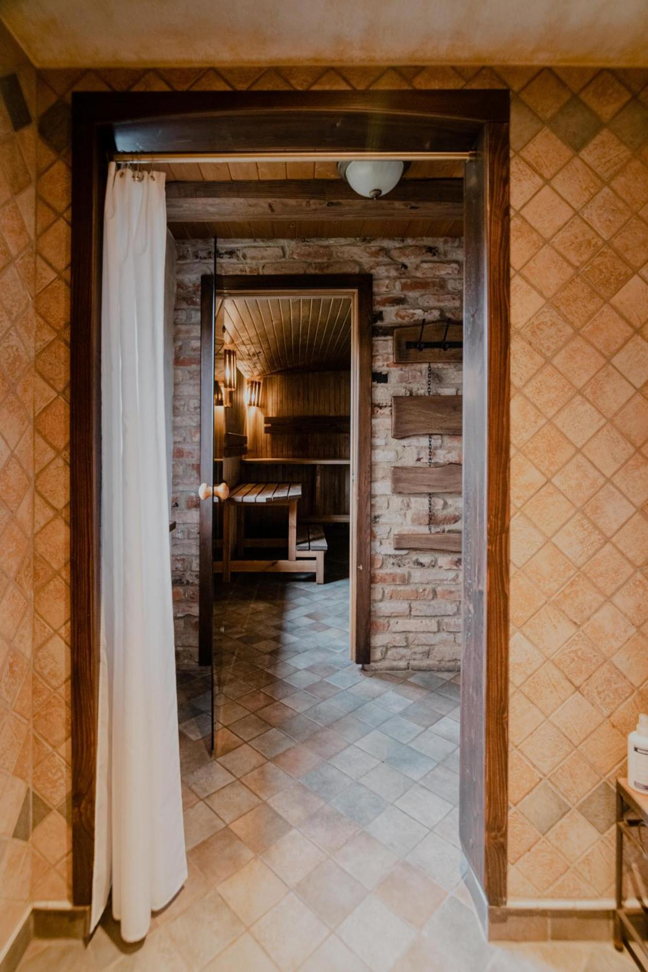 Piena Muiza - Berghof Hotel & Spa Sieksate Rom bilde